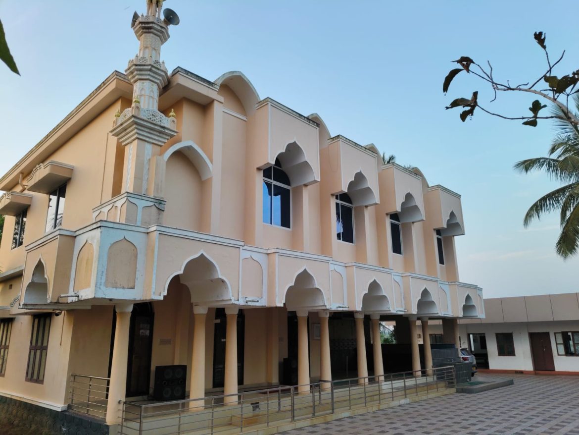 ബൈദല രിഫായി ജുമാ മസ്ജിദ് കമ്മിറ്റിയുടെ ആഭിമുഖ്യത്തിൽ സ്വലാത്ത് വാർഷികവും & റിഫായീ ദഫ് റാത്തീബും ഡിസം:26,27 തീയതികളിൽ